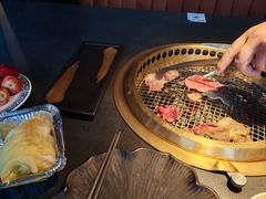 -铭牛烧肉·和牛海鲜自助(高新月牙湖店)
