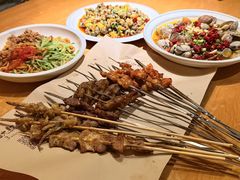 -叁个大叔的面隔壁烧烤(崇和路店)