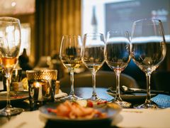 -wineapp葡萄酒餐吧(外滩金融中心店)