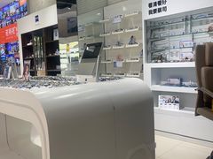 -诺柯视眼镜-蔡司依视路官方工厂店(淞南一店)