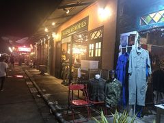 -席娜卡琳火车铁道夜市