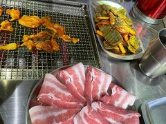 -马路牙子地桌烤肉(工体店)