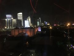 -万绿园