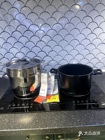 我真的在我的朋友圈发现了很多在宜家家居里边拍的照片