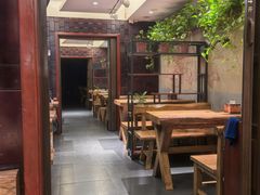 -万记麻辣烫国展总店