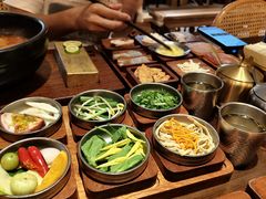 -银米·云南传统过桥米线(双廊黑金冠店)
