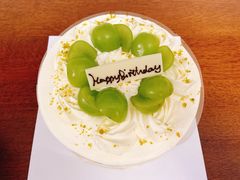 葡萄树莓酱奶油蛋糕-black rainbow coffee