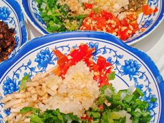 -王奋斗贵州酸汤牛肉火锅