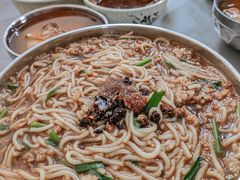 -正宗杨记普洱酸醋米线(总店)