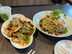 -五谷丰登农家院·地道胶东菜·海鲜烧烤(威海店)