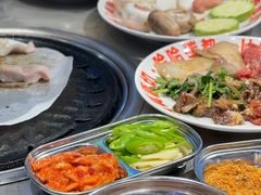 -哈哈碳都·牛肋条无限自助烤肉(台江万达店)