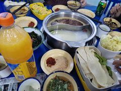 -马路边边·成都串串(翠柏路店)
