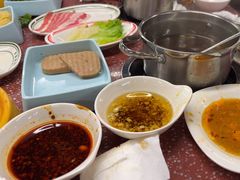 -四囍码头海鲜烧烤自助火锅(外滩南京东路悦荟广场店)