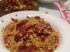 -肥肥虾庄·金牌油焖大虾(汉口城市广场店)