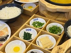 -桥香园云南过桥米线(红龙井店)
