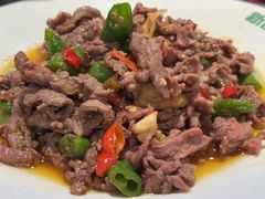 杭椒爆炒牛肉-新白鹿餐厅(百联中环店)