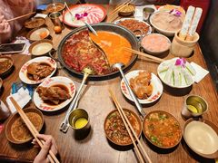 -萍姐火锅·公路夜市(武汉首店)