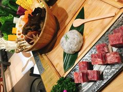 -湊湊火锅·茶憩(杭州湖滨银泰in77店)