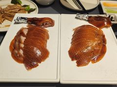 酥不腻烤鸭-小大董·烤鸭(观景餐厅·南京西路店)