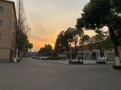 -上海海事大学东校区-上海港湾学校