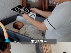 -鲸鱼妈妈月嫂/育婴师定制