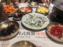 -草家酱蟹炭火烤肉店(珲春南路一店)