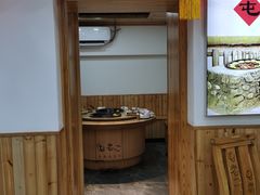 -屯老二农家铁锅炖·行业领军者(梅江店)