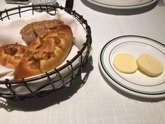 -Wolfgang’s Steakhouse 沃夫冈牛排馆(上海白玉兰广场店)