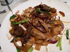 -八府香鸭·啫啫煲(华山路店)