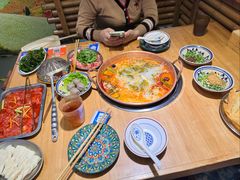 -洱火云南酸菜牛肉火锅(石景山当代商城店)