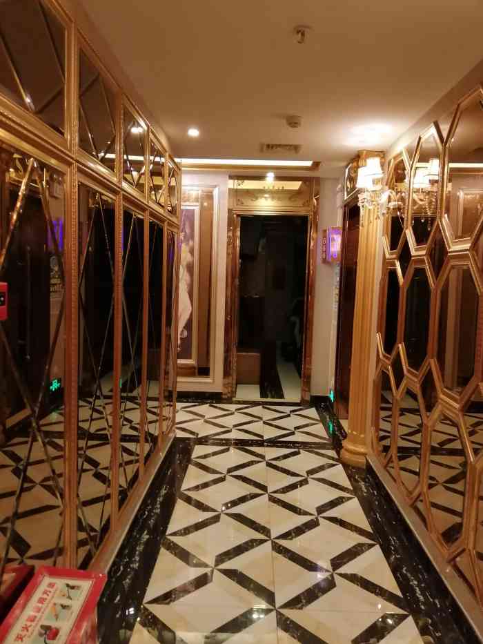 光华主题ktv(大朗店)-"音响超好,服务态度也一样.酒水也比较优惠.