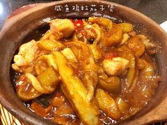 咸鱼鸡粒茄子煲-熠盛粤味(永康路店)