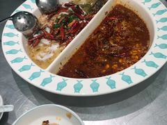 -姚姚酸菜鱼·金戈戈香港豉油鸡(喜荟城联名店)
