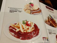 猪肉煎肠配土豆泥，酸菜-申德勒加油站餐厅(三里屯北小街店)