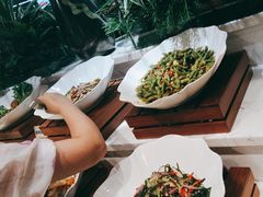 -金滏山烤肉·海鲜·火锅自助餐厅(襄阳万达店)