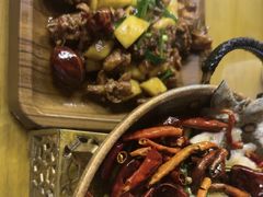 -隔壁老王·家常云南菜(花巷店)