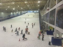 -乔波室内滑雪场