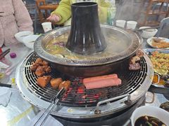 -小辣椒火盆烧烤(温泉南街店)