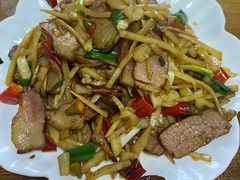 -牛八宝桂林米粉(八里庄店)