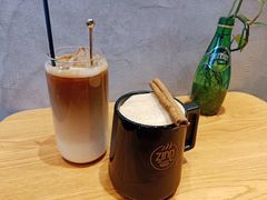 -ZING COFFEE 镜咖啡