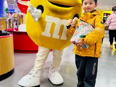 -m豆巧克力世界(上海世茂广场店)