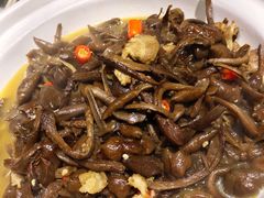 干锅黄蘑-福阿婆老牌湘菜(大润发店)