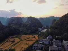 -高荡千年布依古寨旅游景区