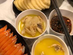 -鲜入围煮花胶鸡海鲜火锅