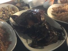 -东海岸人工湖美食村