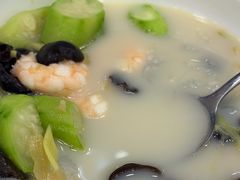 -粤盛海鲜平价店(洛溪食街店)
