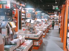 -SISYPHE BOOKS西西弗书店(龙湖滨江天街店)