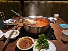 -牛焱·贵州黄牛肉火锅(城西银泰店)