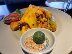 -大头虾越式风味餐厅(光明广场店)