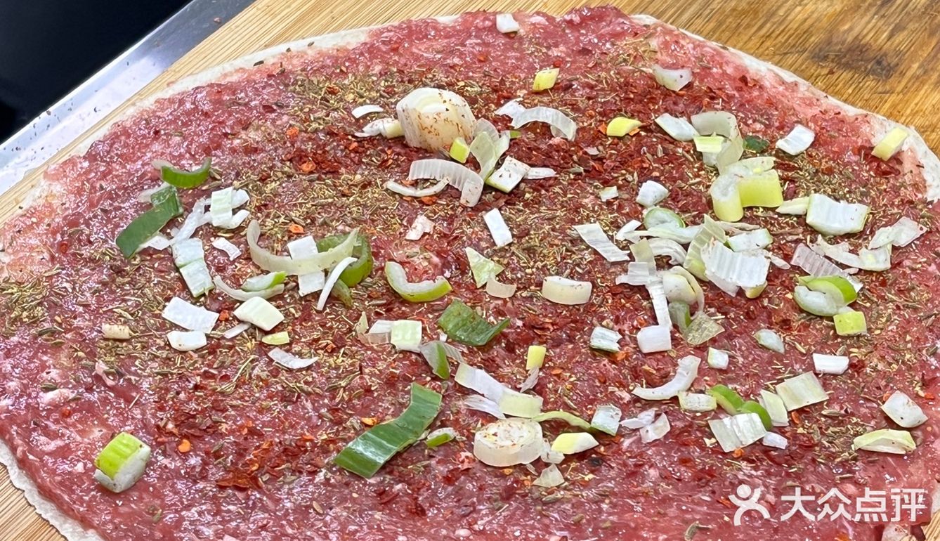 我真的会被西安回民街的牛肉饼圈粉……